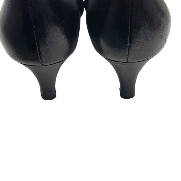 Salvatore Ferragamo Black Leather‎ Patent Leather Cap Toe Pumps - Picture 9 of 14